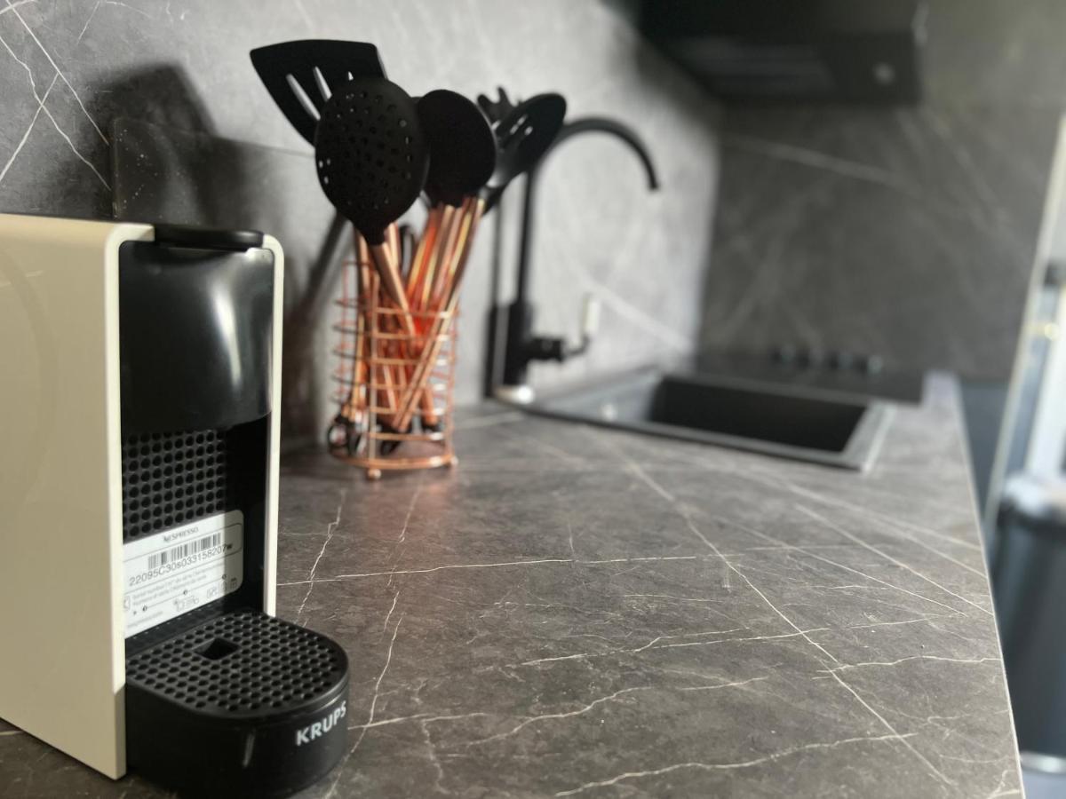 Capsule Art Deco - Jacuzzi - Netflix - Home Cinema - Arcade De Jeux & Nintendo Switch - 2 Chambres - Filet Suspendu Βαλενσιέν Εξωτερικό φωτογραφία