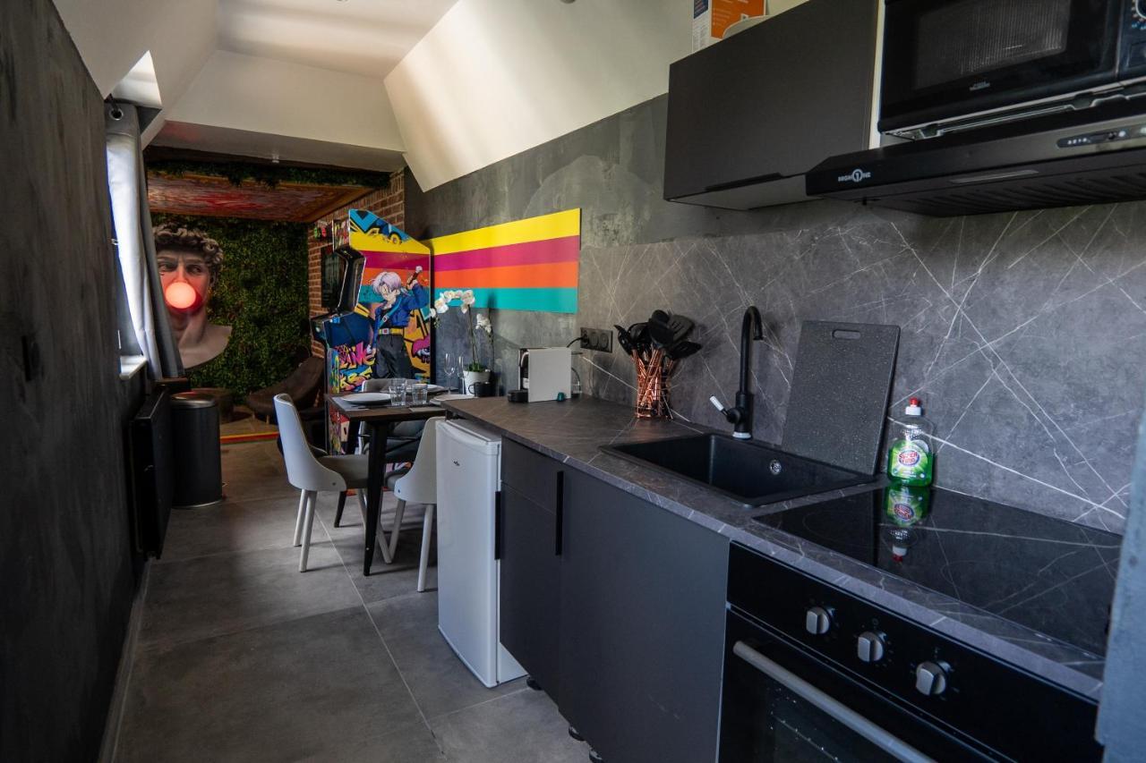 Capsule Art Deco - Jacuzzi - Netflix - Home Cinema - Arcade De Jeux & Nintendo Switch - 2 Chambres - Filet Suspendu Βαλενσιέν Εξωτερικό φωτογραφία