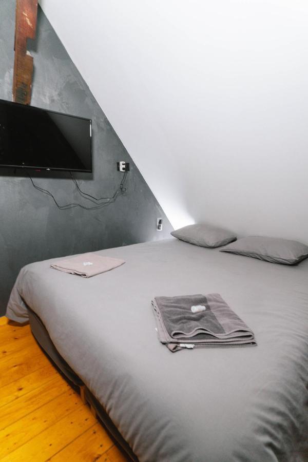 Capsule Art Deco - Jacuzzi - Netflix - Home Cinema - Arcade De Jeux & Nintendo Switch - 2 Chambres - Filet Suspendu Βαλενσιέν Εξωτερικό φωτογραφία